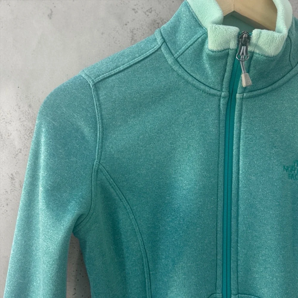 The North Face Women's Vintage Teal Zip-Up Fleece Jacket! XS